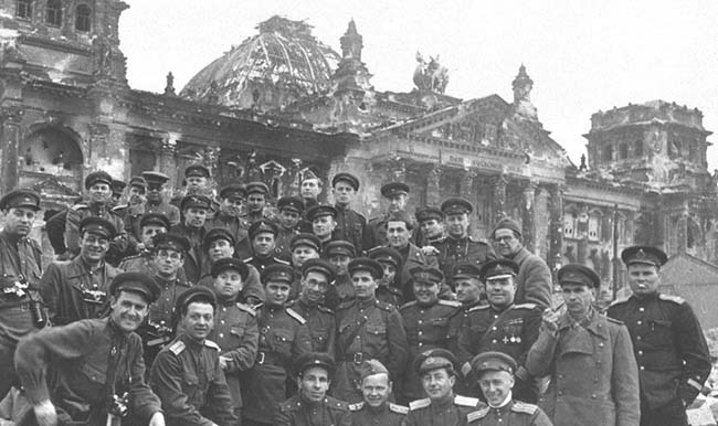 Как Георгиевские кавалеры 1-й Мировой войны дошли до Берлина в 1945