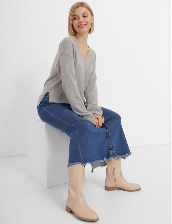 Высокие женские сапоги: как выглядеть стильно и элегантно? Высокие женские сапоги: как выглядеть стильно и элегантно?