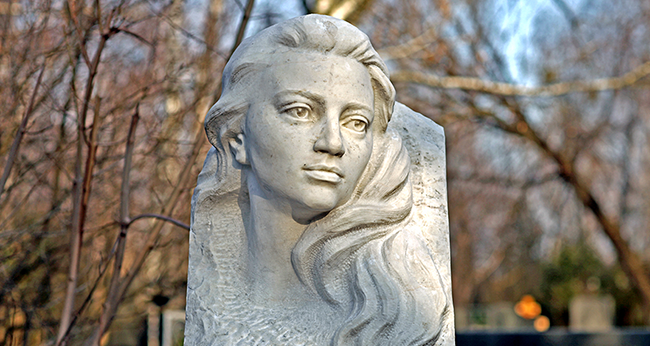 Памятники из гранита - как выбрать? Памятники из гранита - как выбрать?