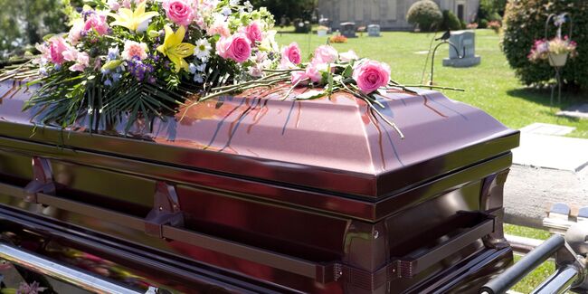 Сколько стоит кремация в Канаде — цены, порядок, важные детали Сколько стоит кремация в Канаде — цены, порядок, важные детали