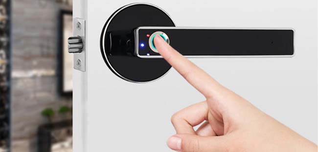 Дверні замки механічні та електронні: переваги та сфери застосування Дверні замки механічні та електронні: переваги та сфери застосування